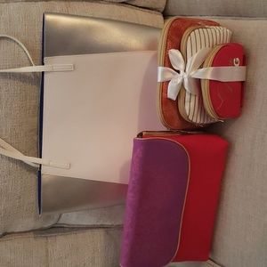 *Bundle 5 pc Tote + 4 pc cosmetic bag